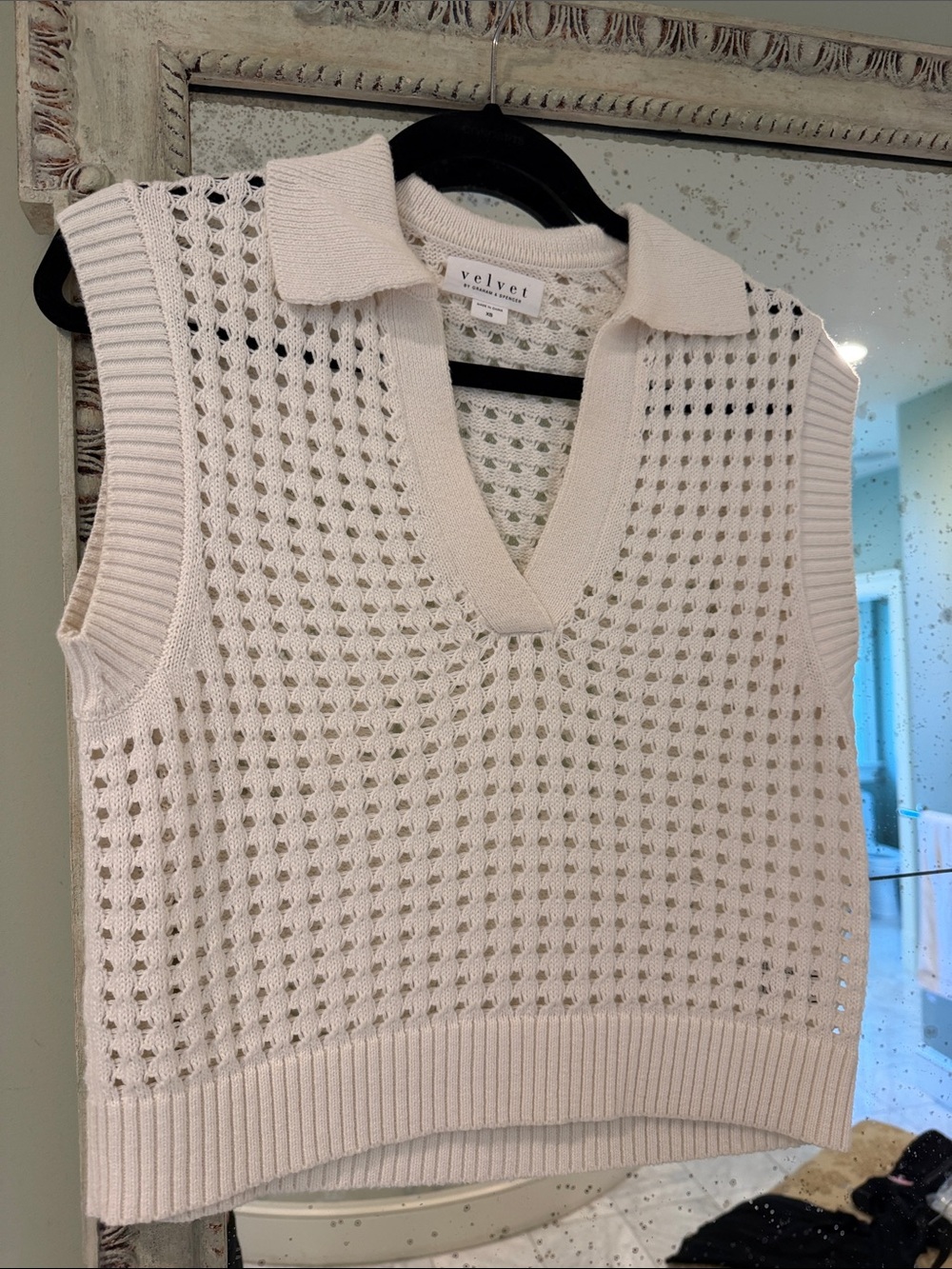 Velvet Cream Openwork V-Neck Polo Sweater Vest
